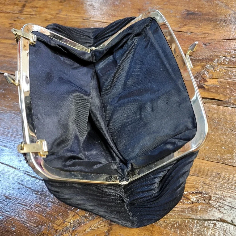 Vintage Classic Handbag Small Black Satin Convertible Satchel Clutch Kiss Lock‎